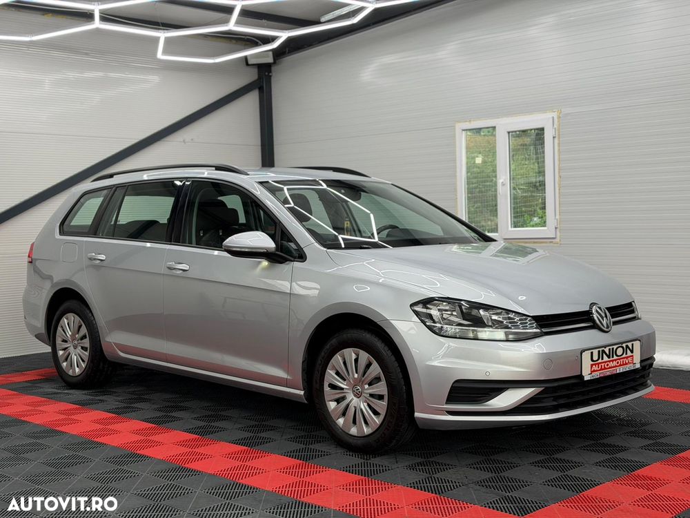 Volkswagen Golf 1.6 TDI SCR Comfortline - 1