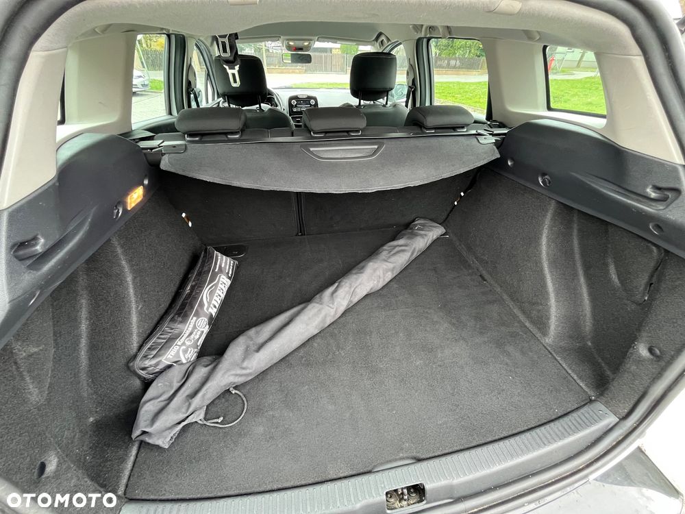 Renault Clio 1.2 16V 75 LIMITED - 8