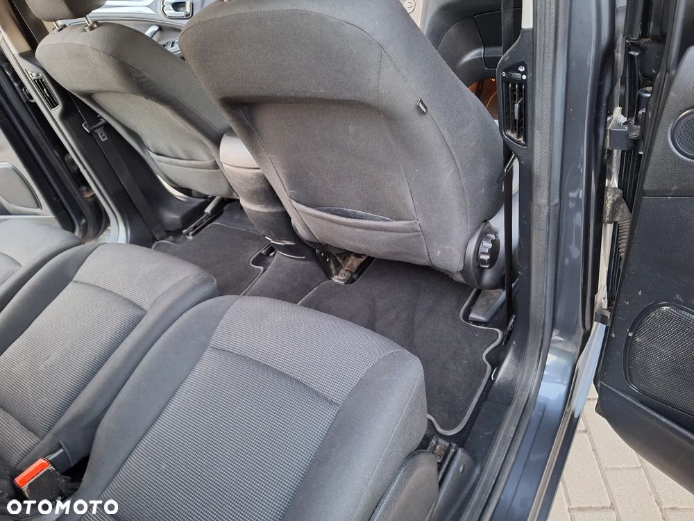 Ford S-Max 2.0 Viva Titanium - 28