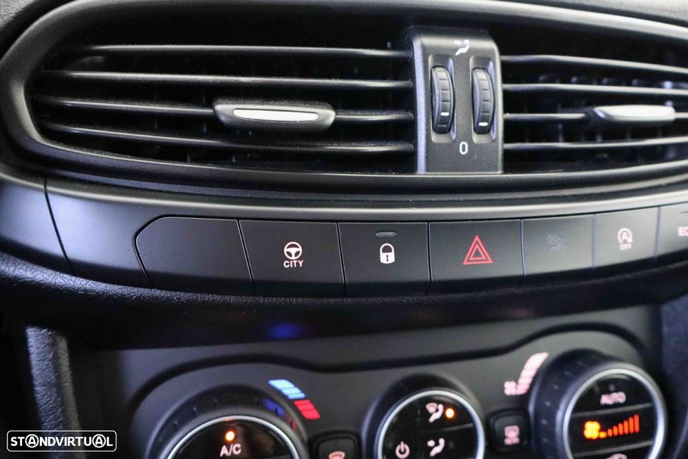 Fiat Tipo Station Wagon 1.6 M-Jet Lounge DCT - 31