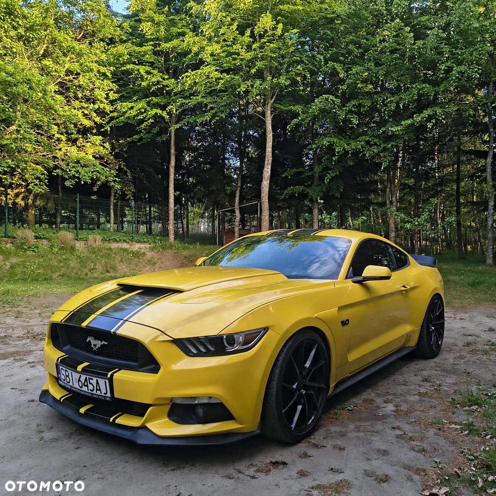 Ford Mustang - 1