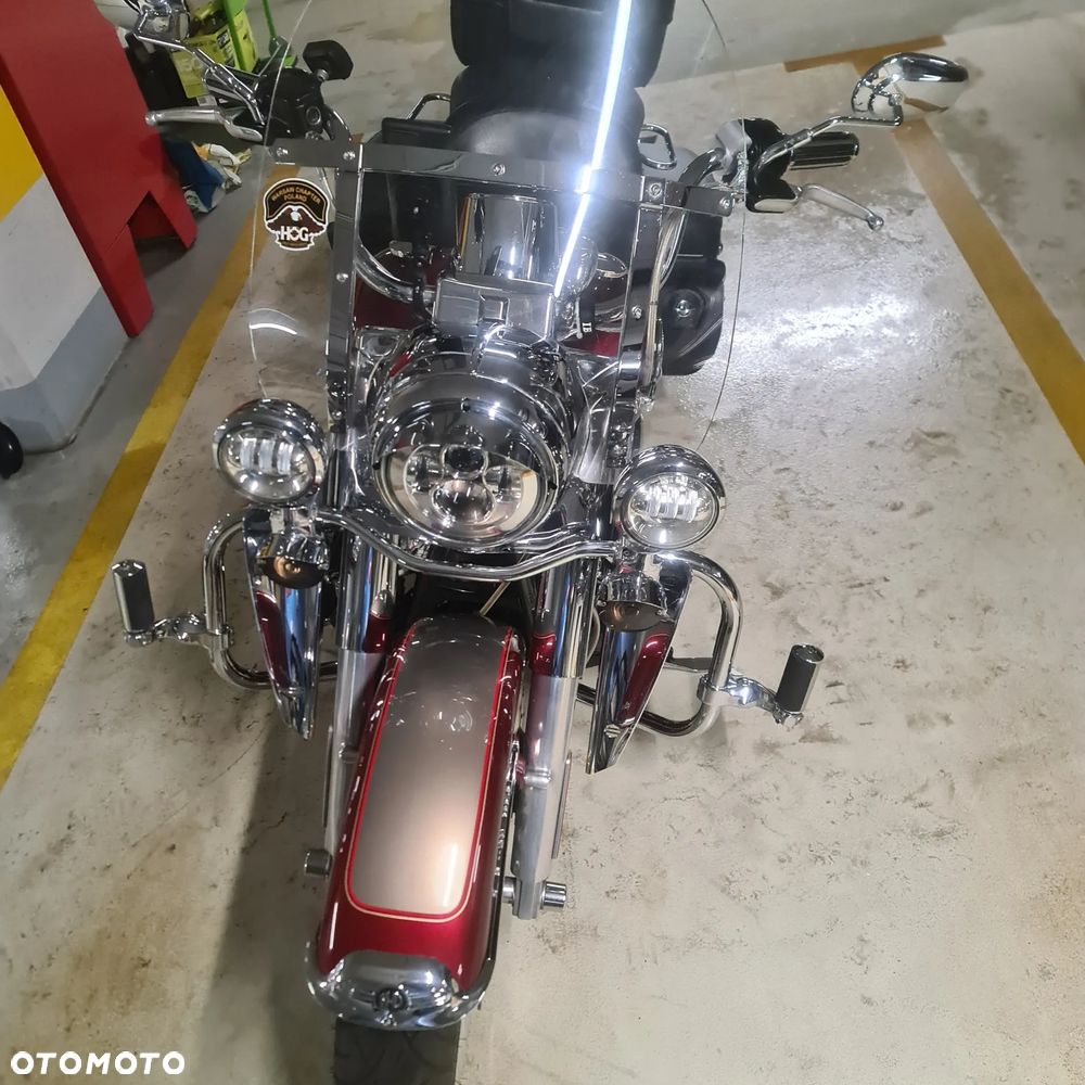 Harley-Davidson Touring Road King - 19