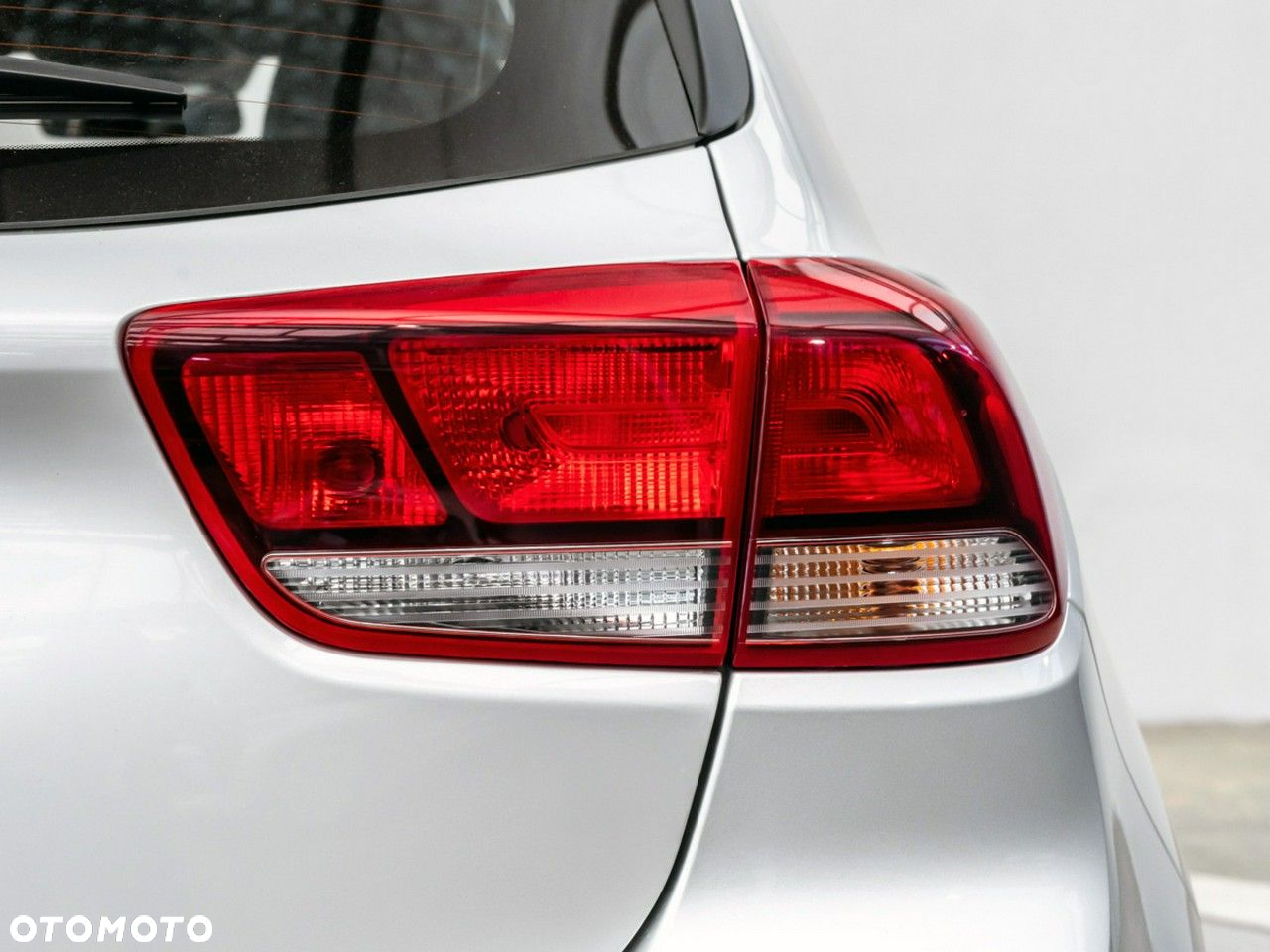 Kia Rio 1.2 M - 10