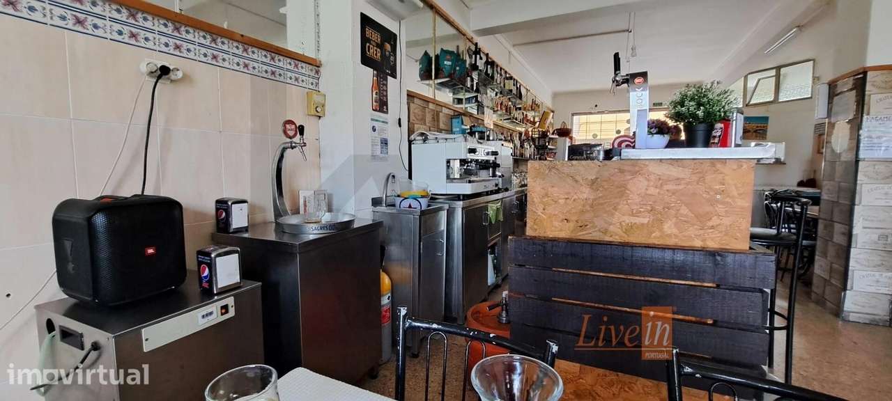 Loja com Restaurante Equipado | Possibilidade de Reconversão em Habita - Grande imagem: 2/5