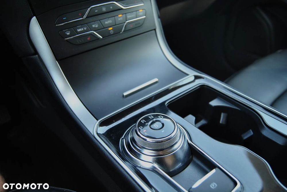 Ford Edge - 13