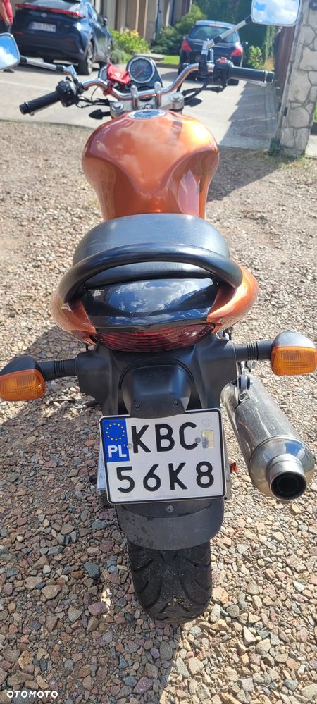 Suzuki SV - 6