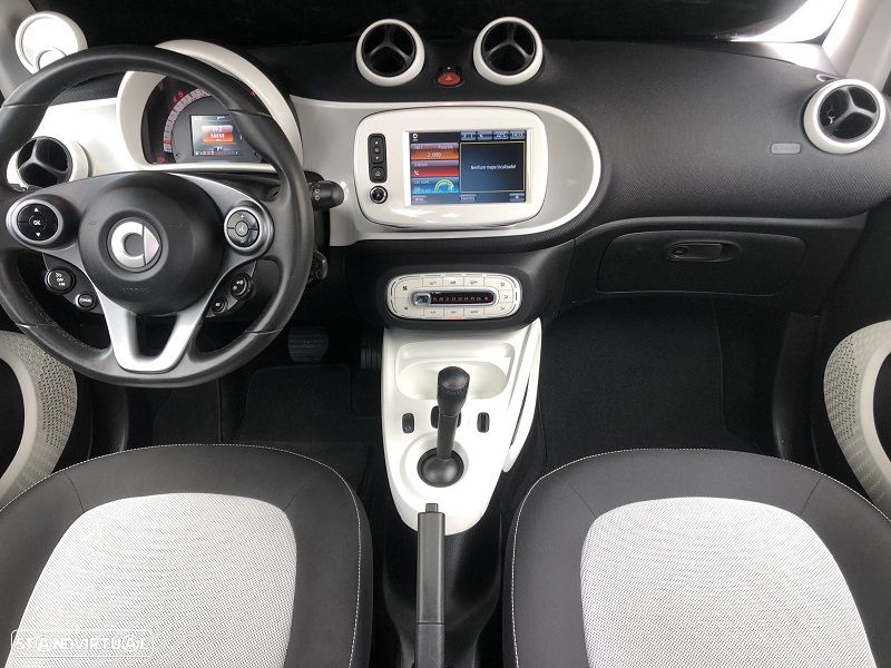 Smart ForTwo Coupé 1.0 mhd Passion 71 Softouch - 12