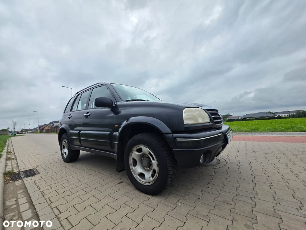 Suzuki Grand Vitara 2.0 - 3