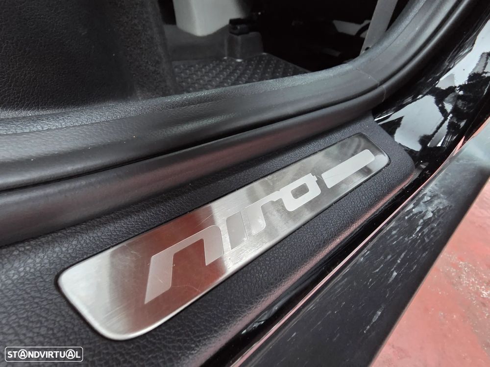 Kia Niro 1.6 GDI PHEV 2WD Aut. Edition 7 - 16