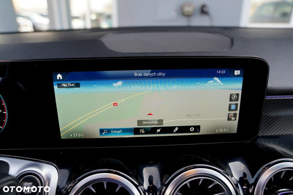 Mercedes-Benz GLB 250 4Matic 8G-DCT AMG Line Advanced Plus - 33