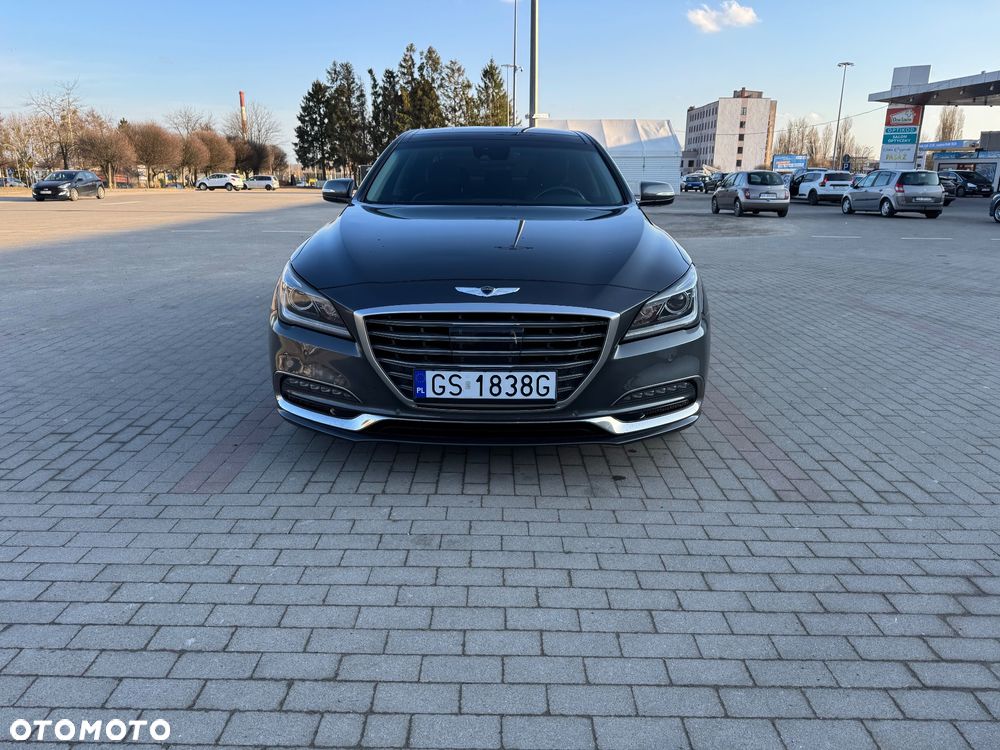 Hyundai Genesis - 3