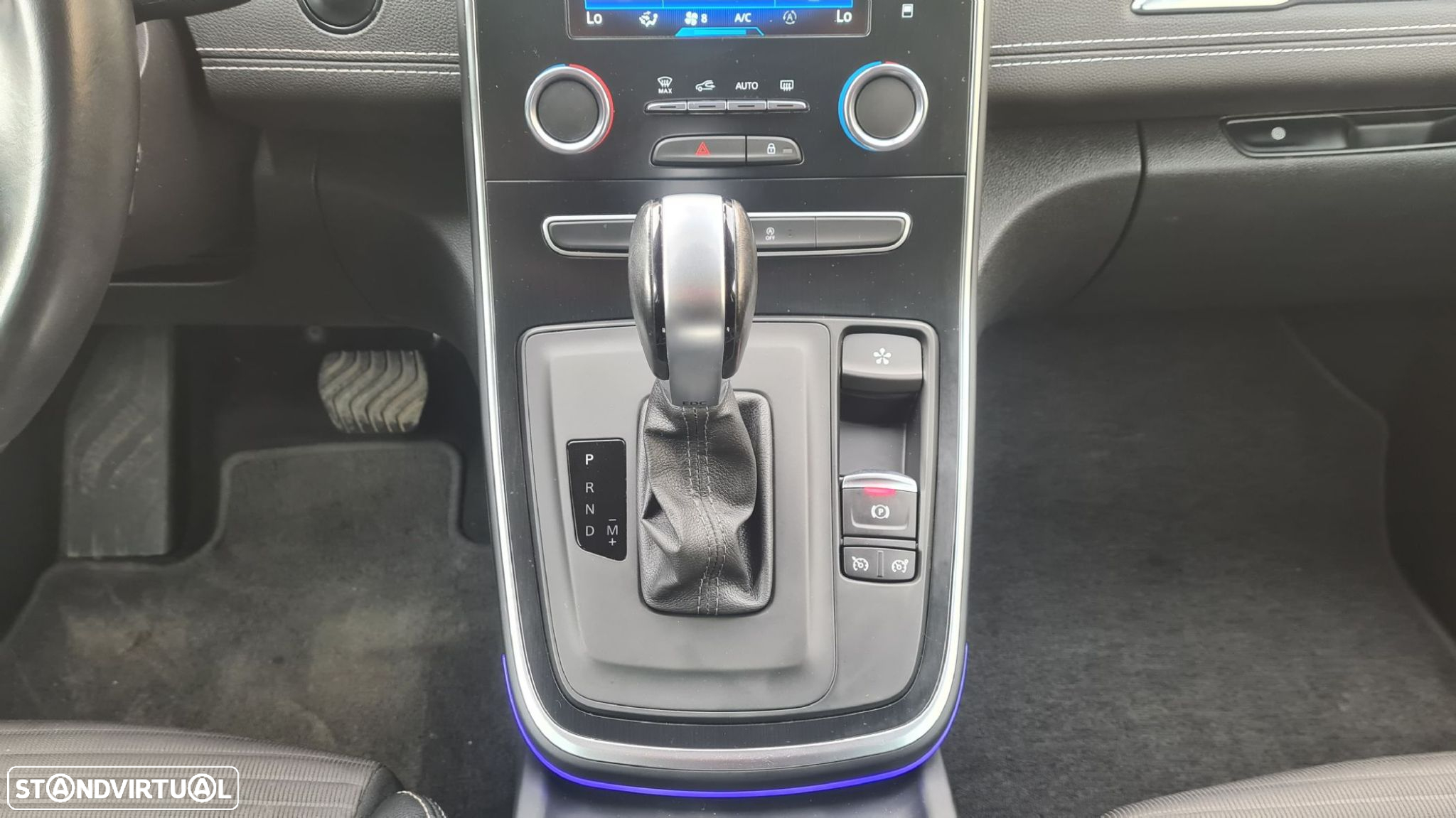 Renault Grand Scénic - 38