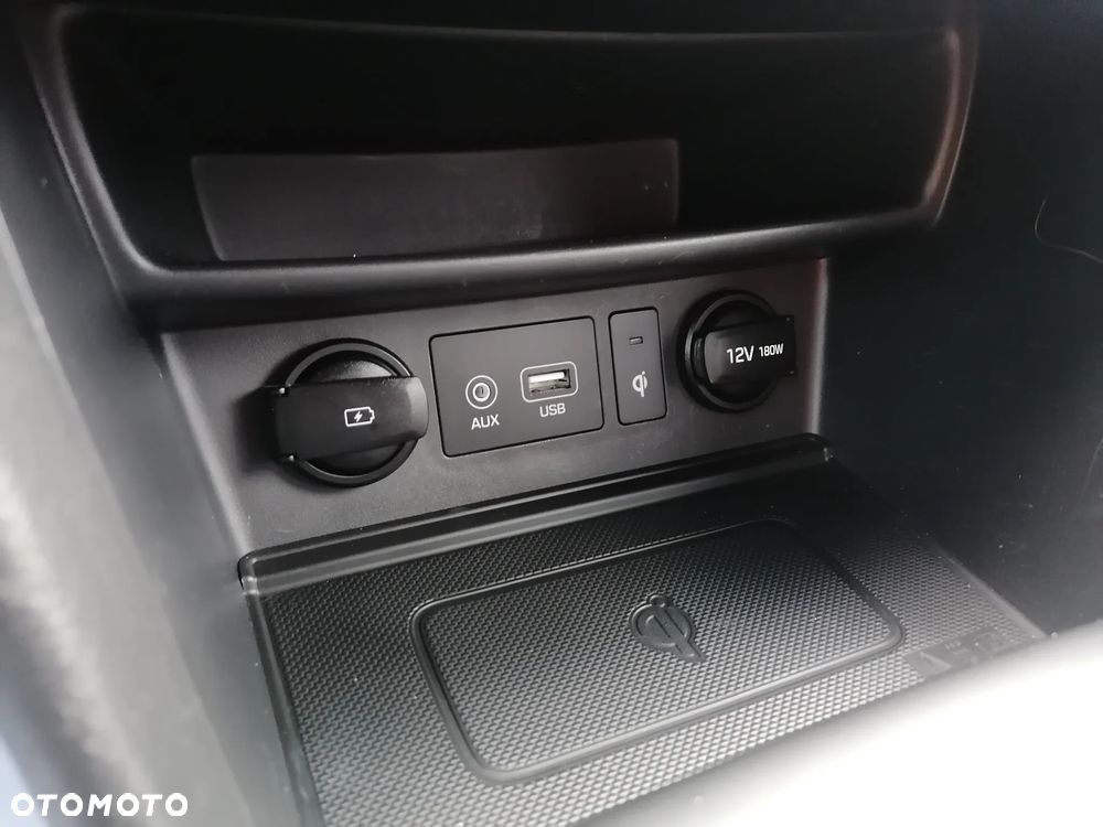 Hyundai Kona 1.6 T-GDI DCT 4WD Premium - 23