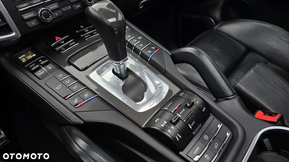 Porsche Cayenne Turbo - 33