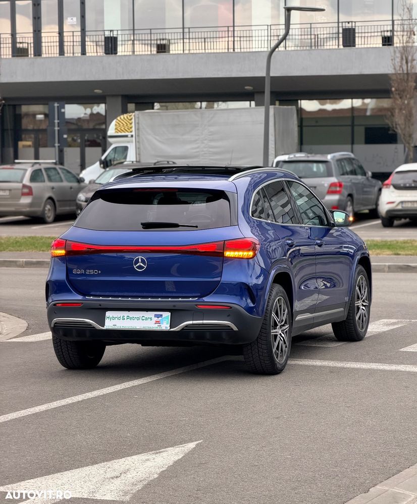 Mercedes-Benz EQA 250+ AMG Line - 11