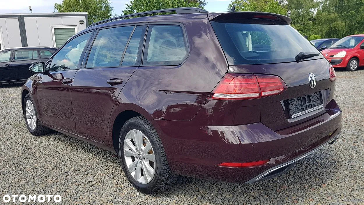 Volkswagen Golf 2.0 TDI BlueMotion Technology DSG Edition - 5