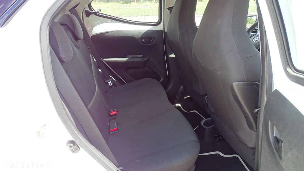 Toyota Aygo 1.0 VVT-i Black Edition - 16