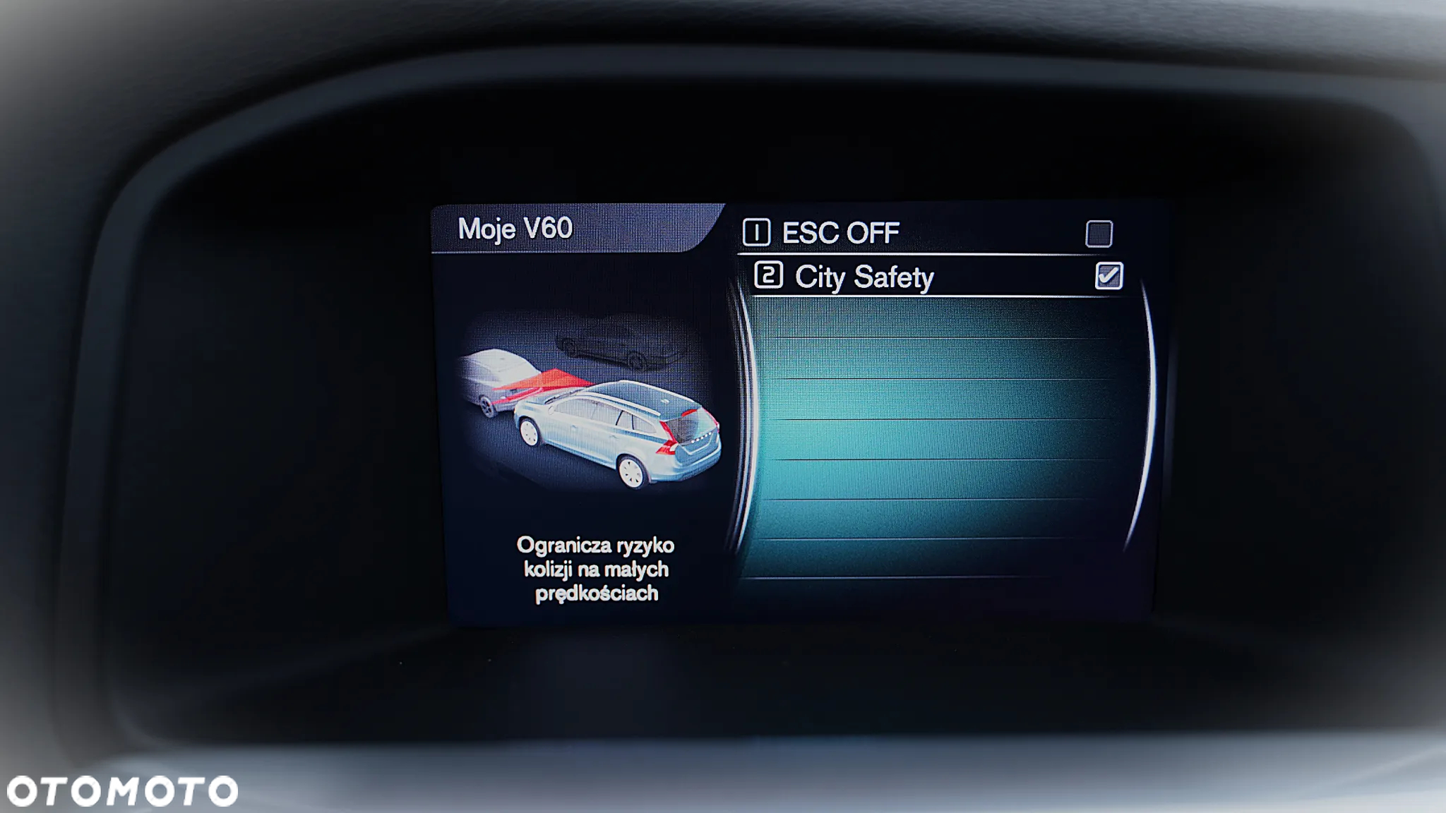 Volvo V60 D3 Drive-E R-Design Momentum - 29
