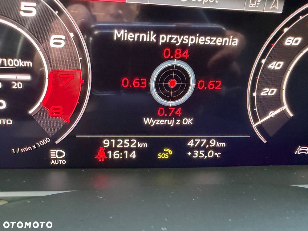 Audi RS Q8 - 26
