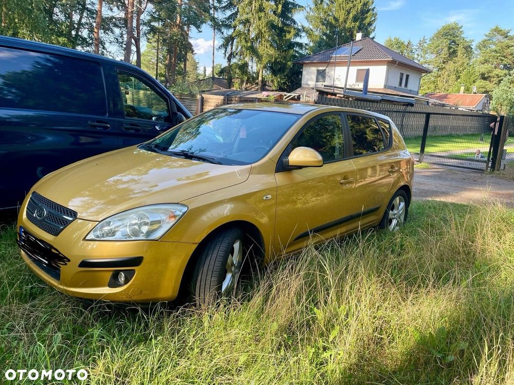 Kia Ceed 1.6 Comfort + - 1