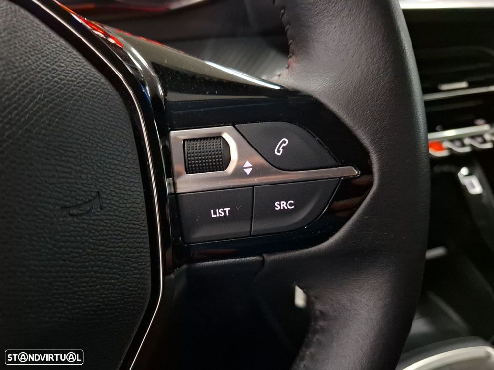 Peugeot 208 1.2 PureTech Active - 17