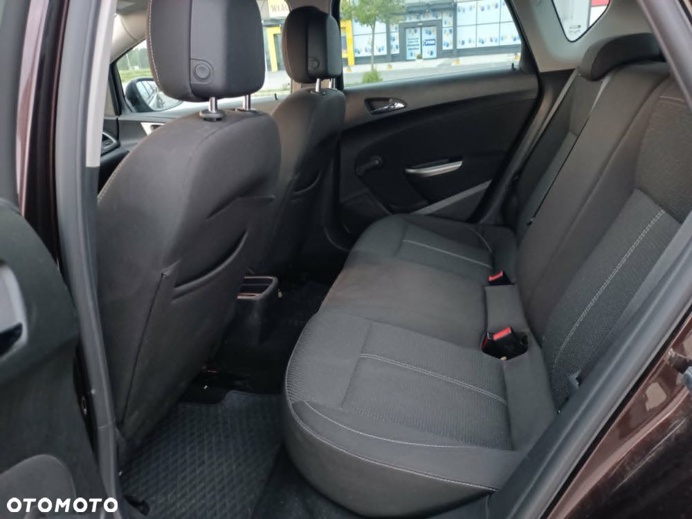 Opel Astra 1.4 T Enjoy - 13