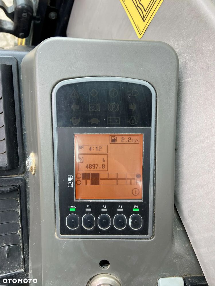 Yanmar VIO80 - 11