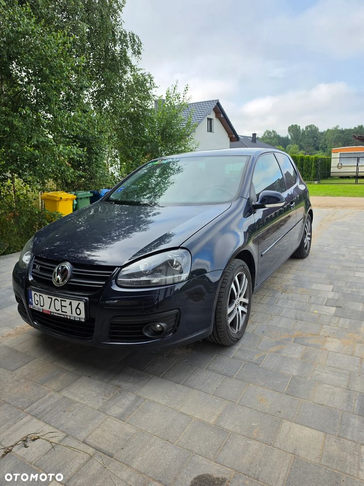 Volkswagen Golf - 2
