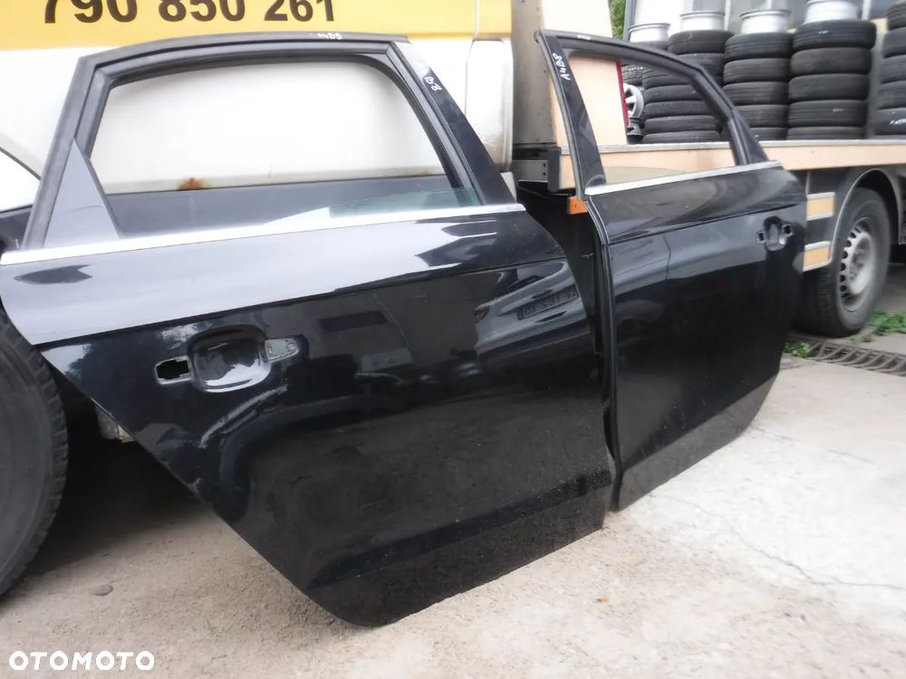 Audi A4 B8 drzwi sedan tyl LY9B szyba prawe lewe - 4