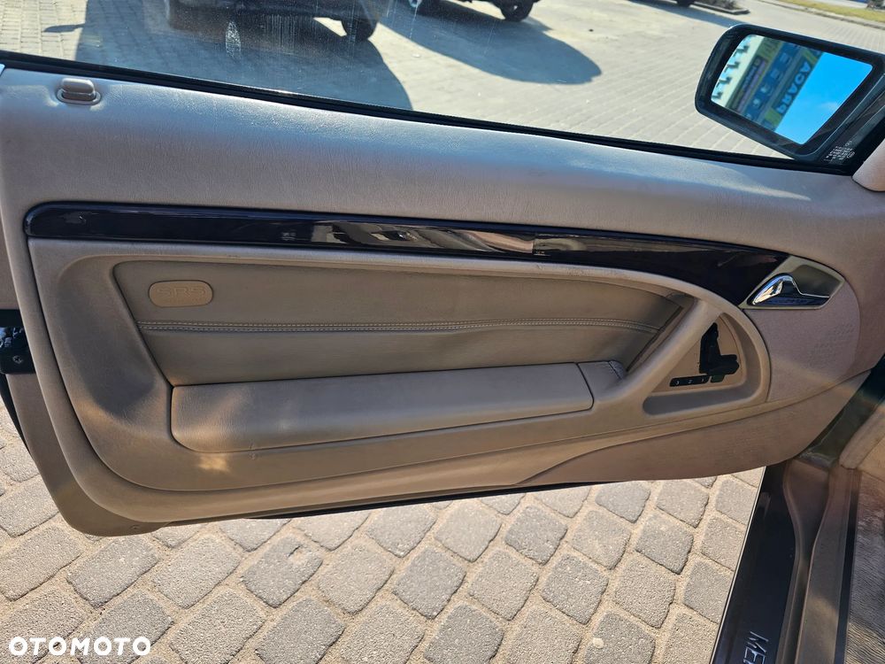 Mercedes-Benz SL - 14