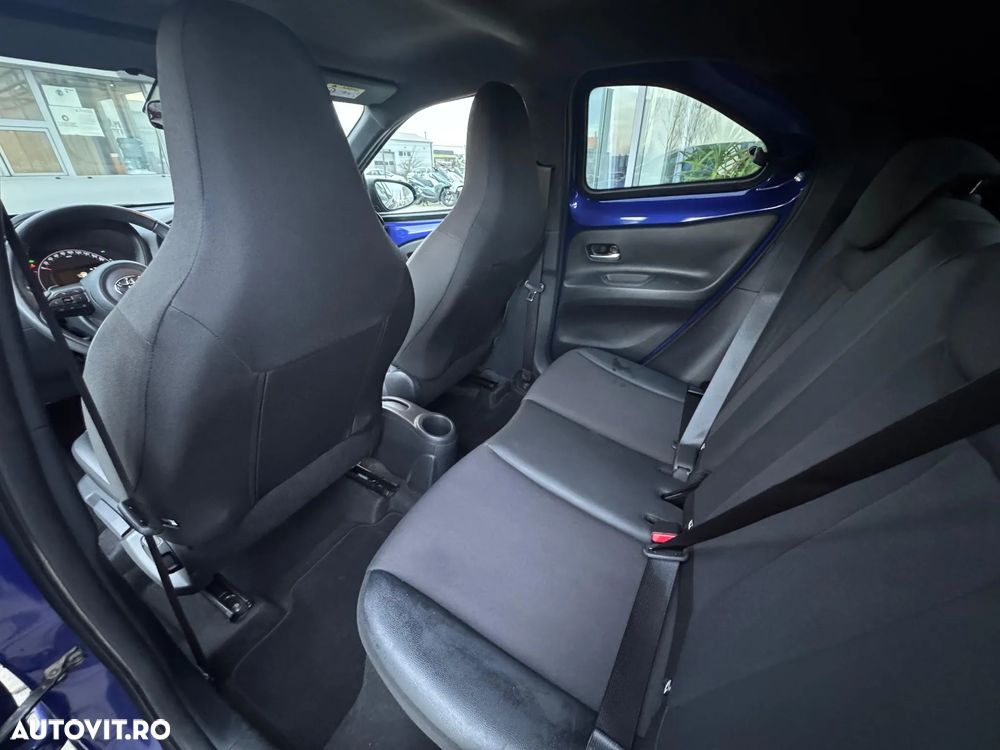 Toyota Aygo X 1.0l CVT Exclusive - 10