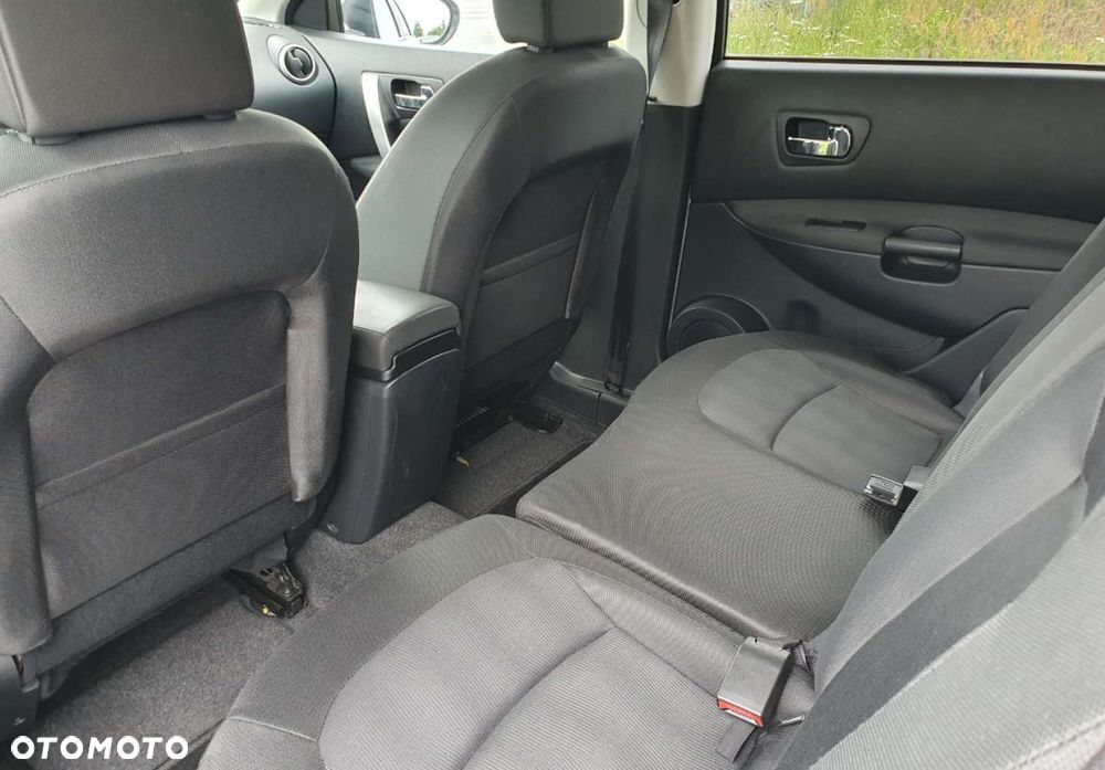 Nissan Qashqai+2 - 10