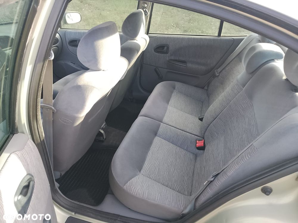 Renault Megane 1.4 16V Fidji - 9