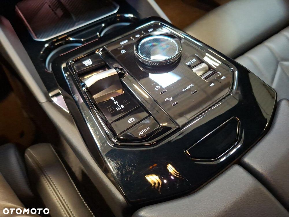BMW Seria 5 - 16