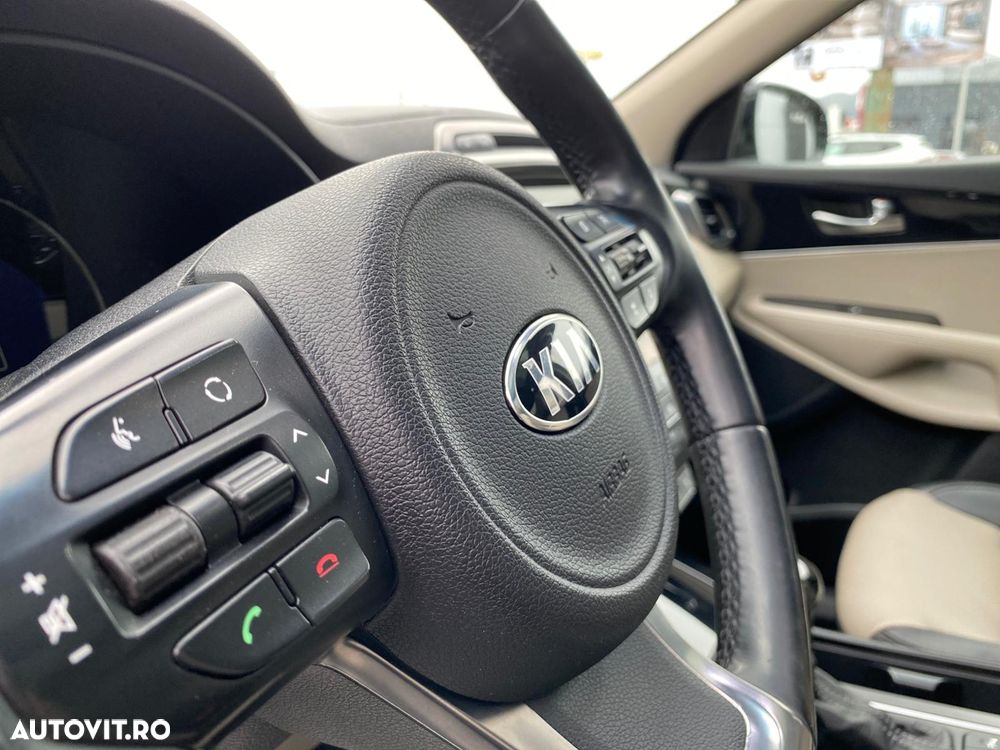 Kia Sorento 2.2 DSL 6AT 4x4 Cosmo - 25