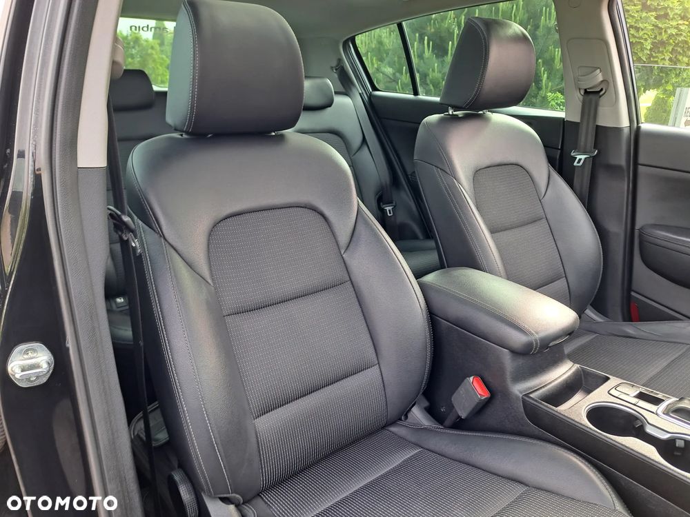 Kia Sportage 1.6 CRDI MHEV Black Edition 2WD DCT - 27