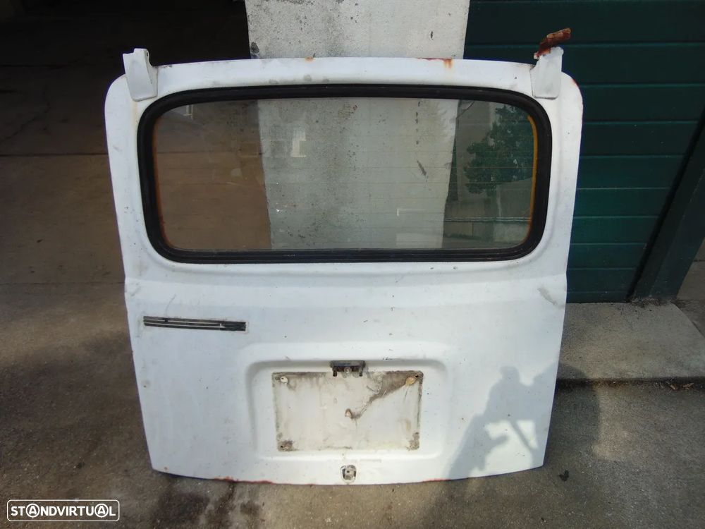 Renault 4L tampa mala - 1