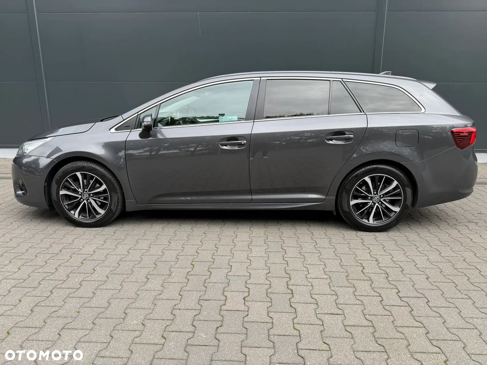 Toyota Avensis 1.8 Prestige - 7