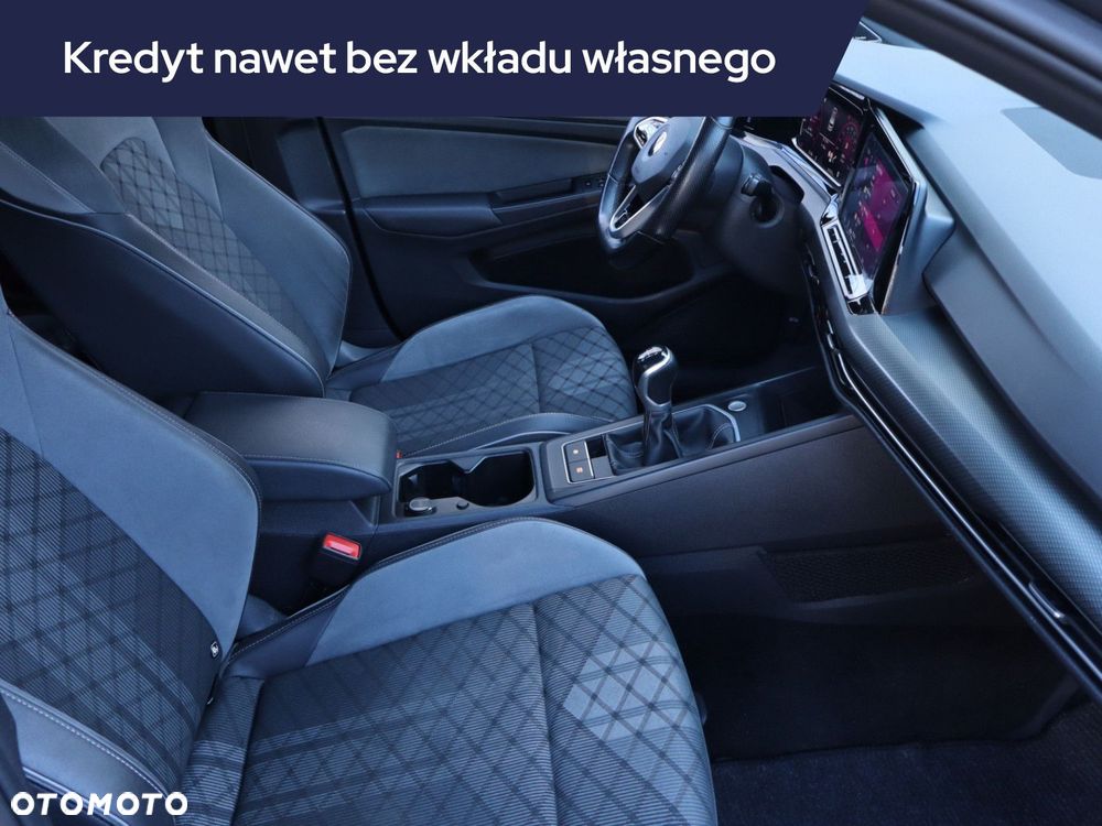 Volkswagen Golf - 11