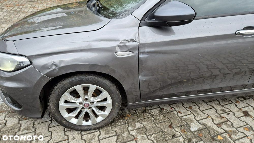 Fiat Tipo 1.3 MultiJet 16v Lounge - 16