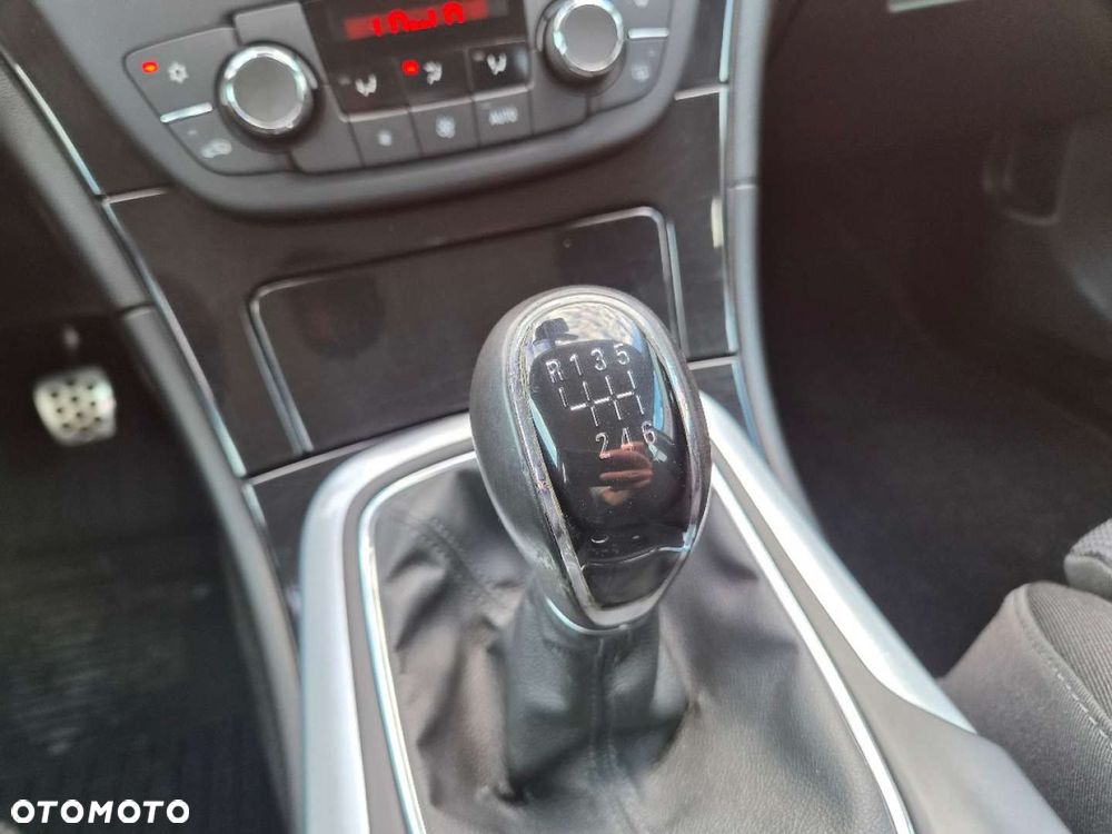 Opel Insignia - 29
