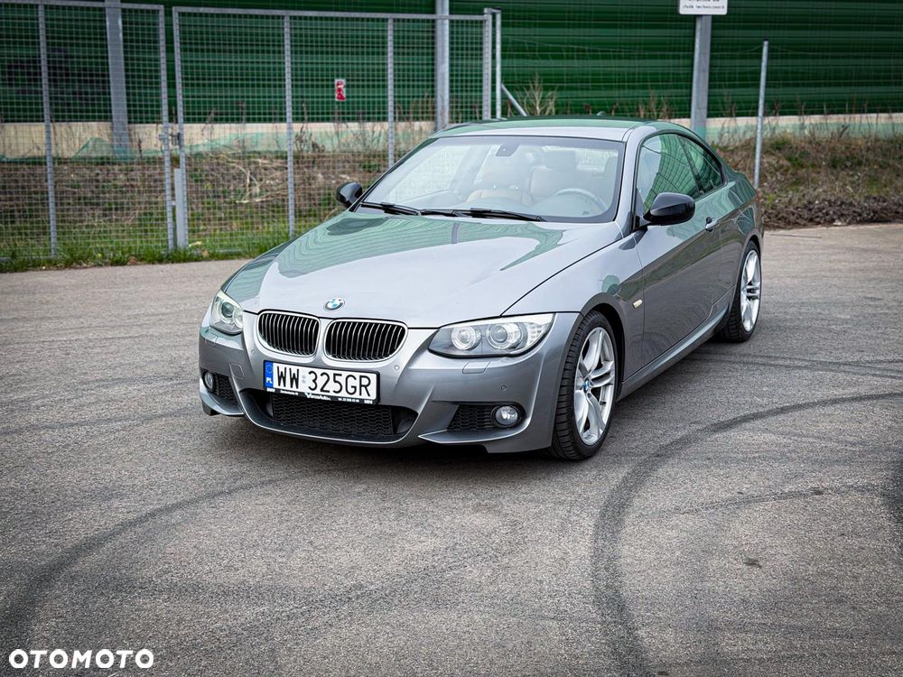 BMW Seria 3 325i M Sport Edition - 8