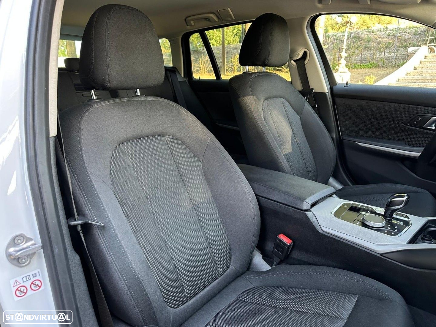 BMW 330 e Touring Corporate Edition Auto - 39