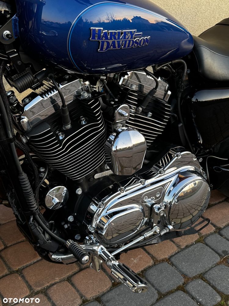Harley-Davidson Sportster Custom 1200C - 21