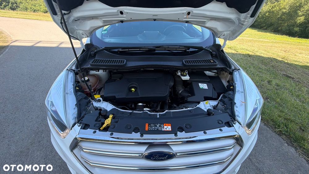Ford Kuga 2.0 TDCi 2x4 Black & Silver - 22