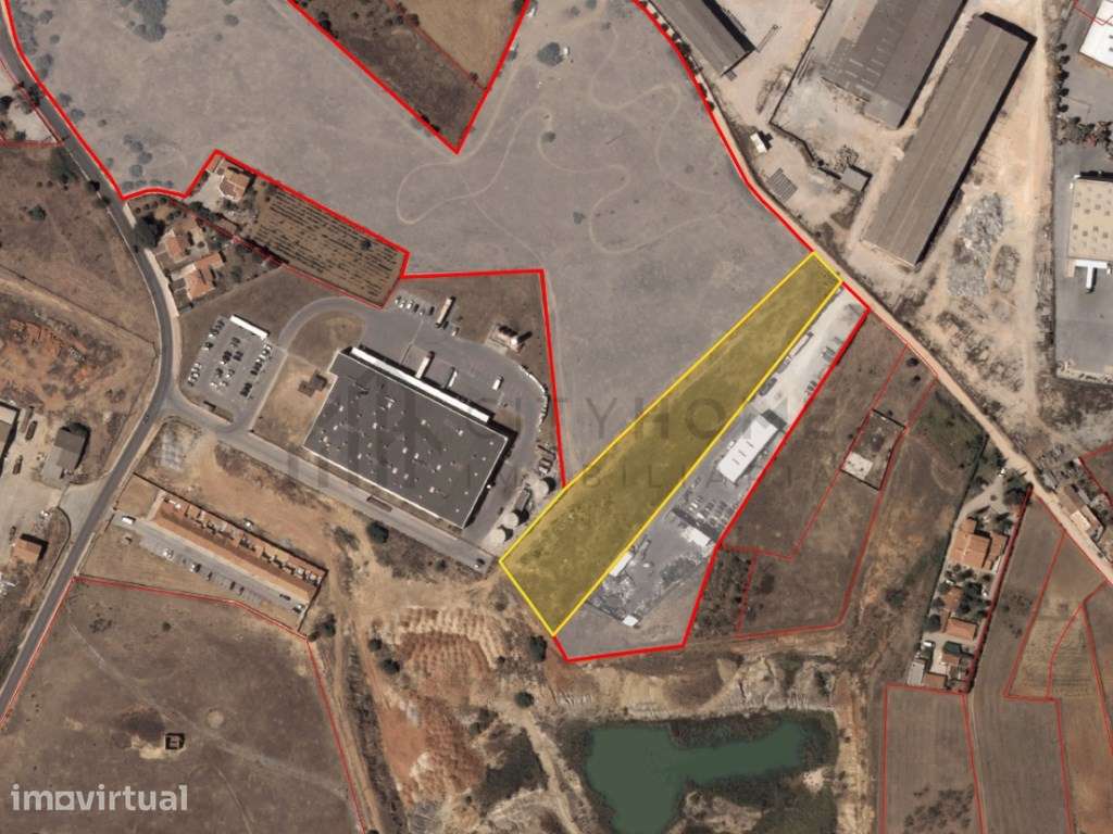 Terreno dentro da zona industrial no Algoz - Grande imagem: 2/20