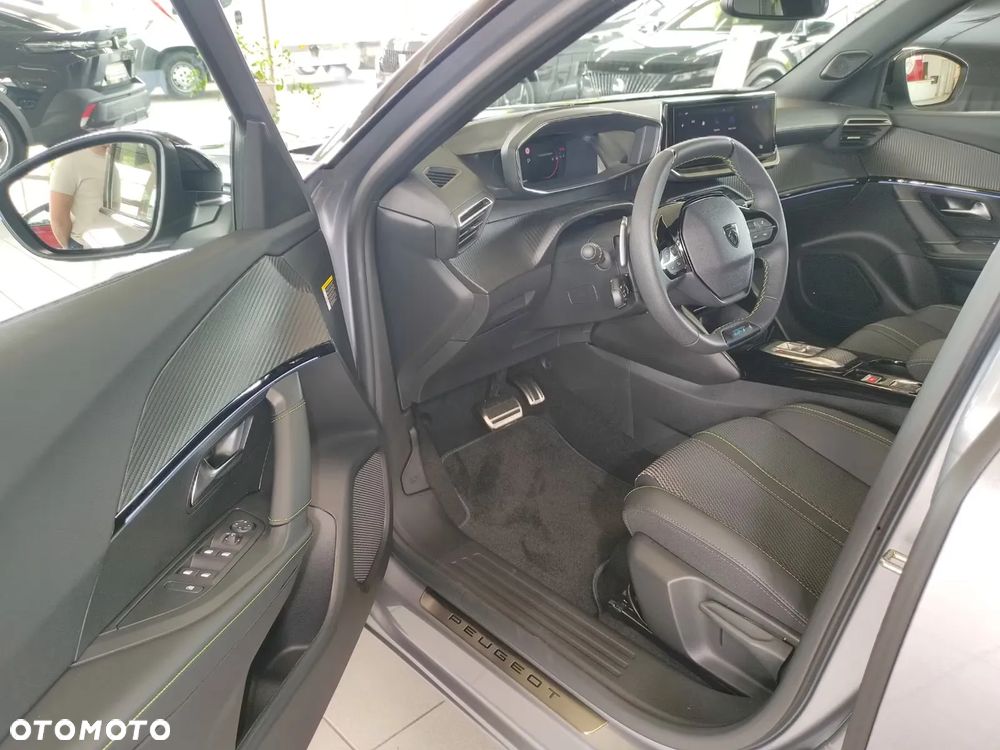 Peugeot 2008 PureTech mHEV GT e-DCS6 - 7