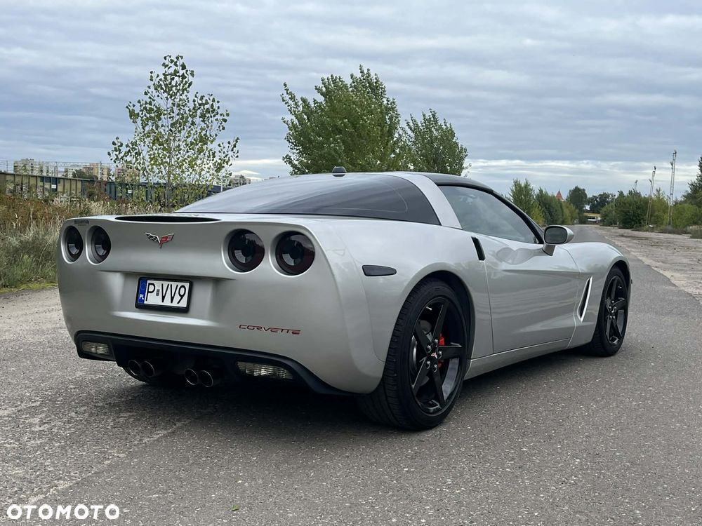 Chevrolet Corvette - 3