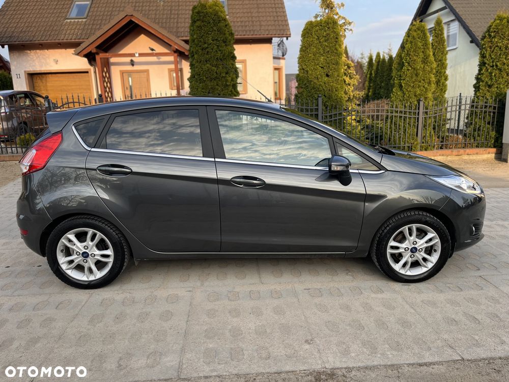 Ford Fiesta 1.0 EcoBoost S&S TITANIUM - 29
