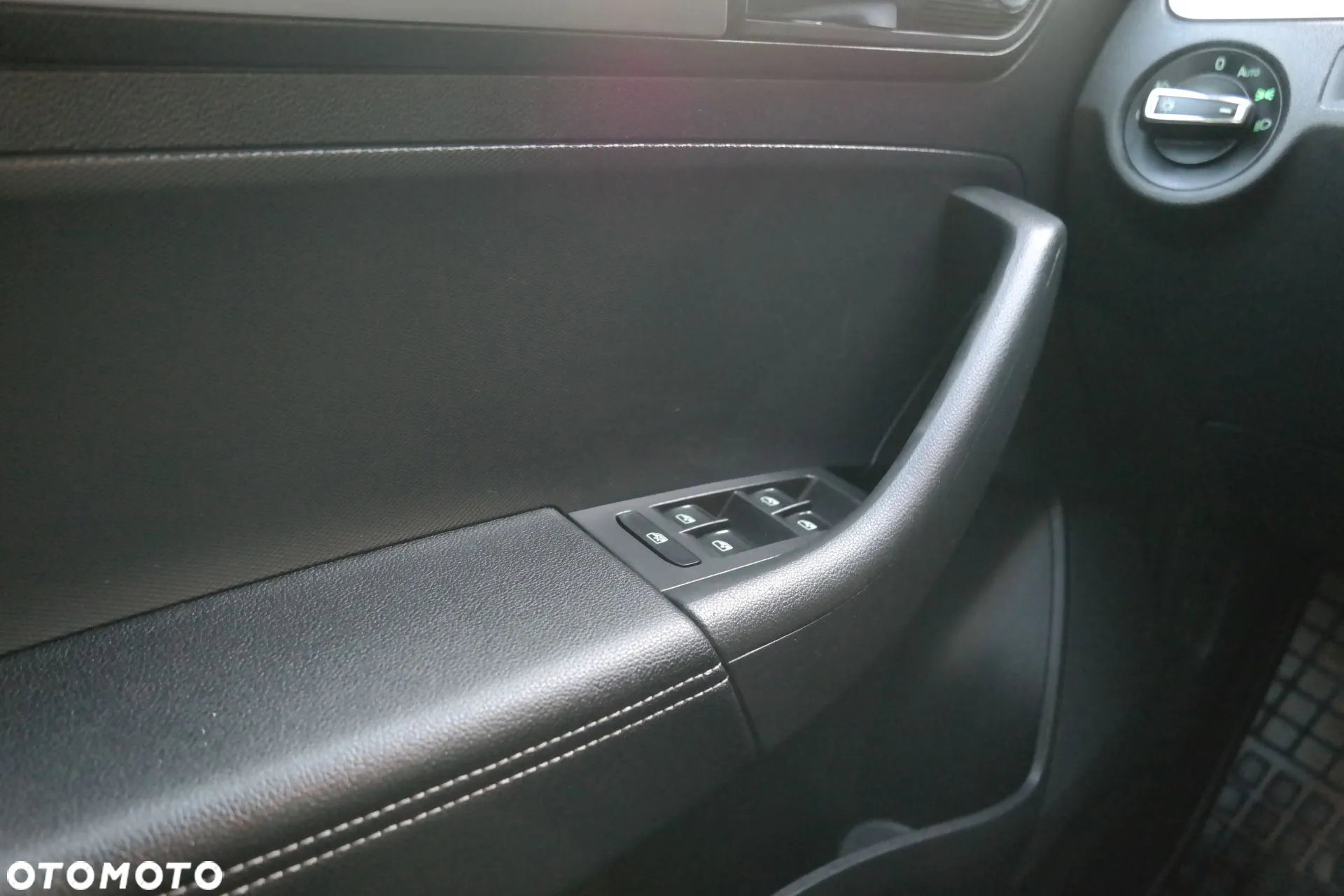 Skoda RAPID 1.0 TSI Ambition - 22